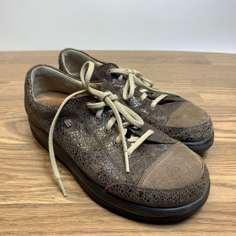 Finn‎ Comfort Size W US 8.5 Brown Women's Lace-up Sneakers